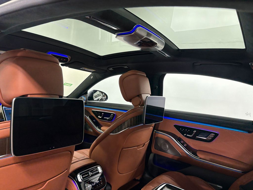 Used 2024 Mercedes-Benz S 63 AMG S image 27