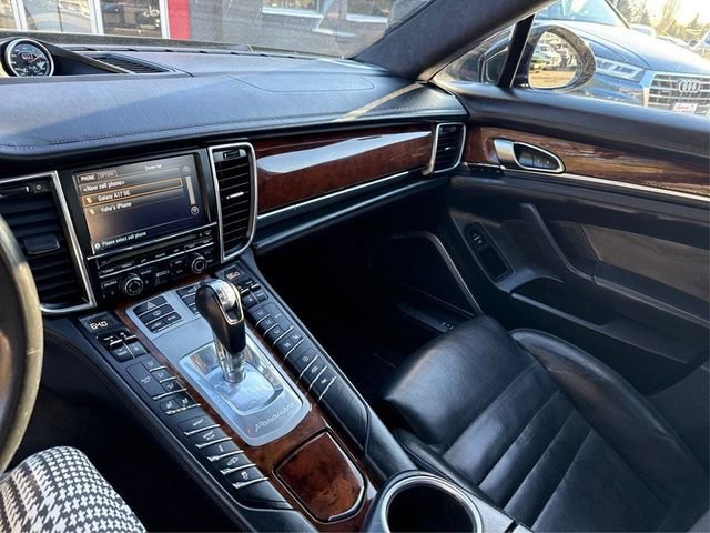 Used 2014 Porsche Panamera Turbo image 27