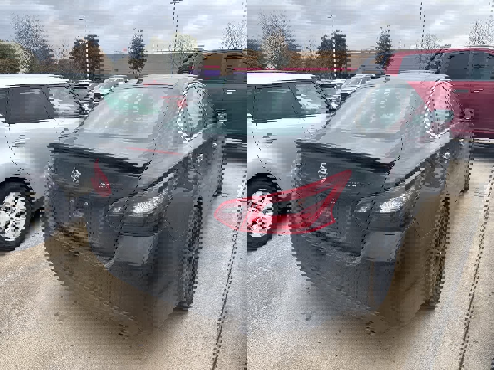 Used 2018 Nissan Altima 2.5 SR w/ SR Midnight Edition image 4