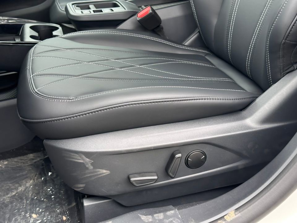 New 2025 Ford Mustang Mach-E Select w/ Comfort Package Lite AWD/4WD image 17