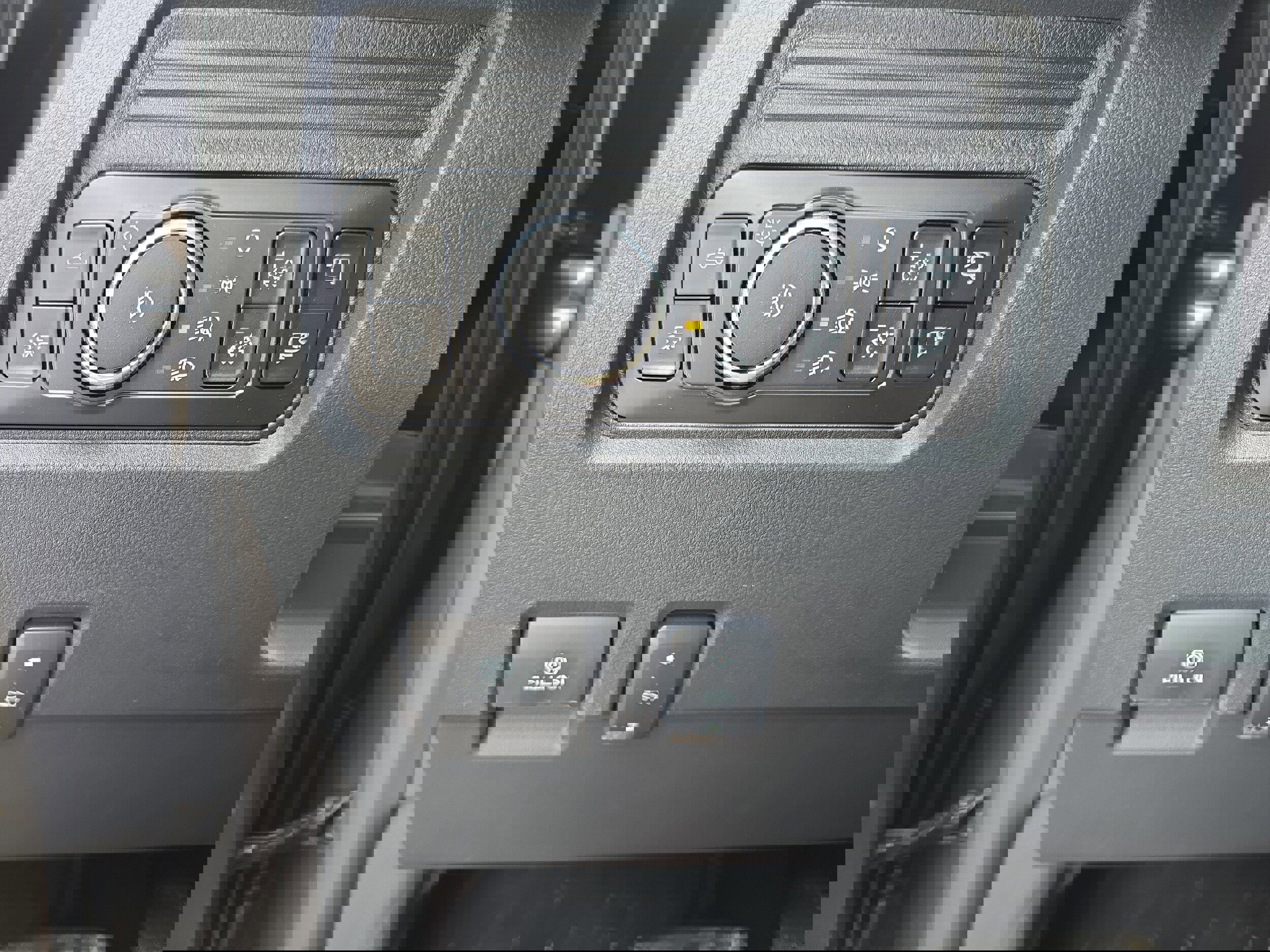 New 2026 Ford F350 Lariat w/ Lariat Premium Package image 21