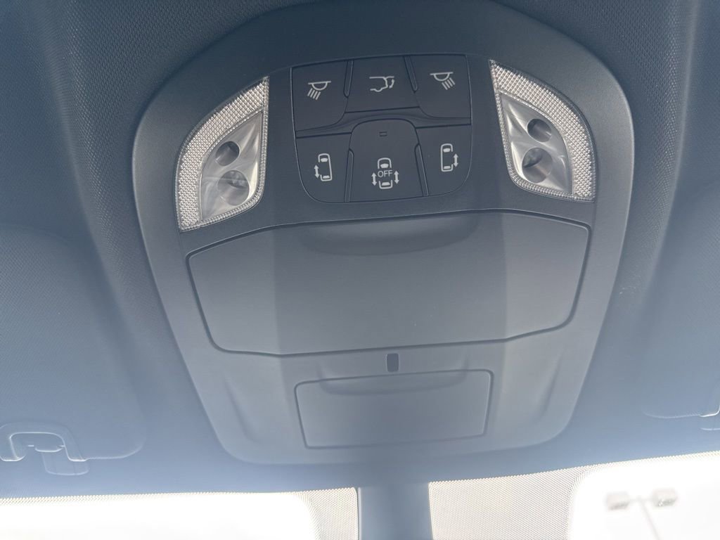 New 2026 Chrysler Pacifica Select image 33