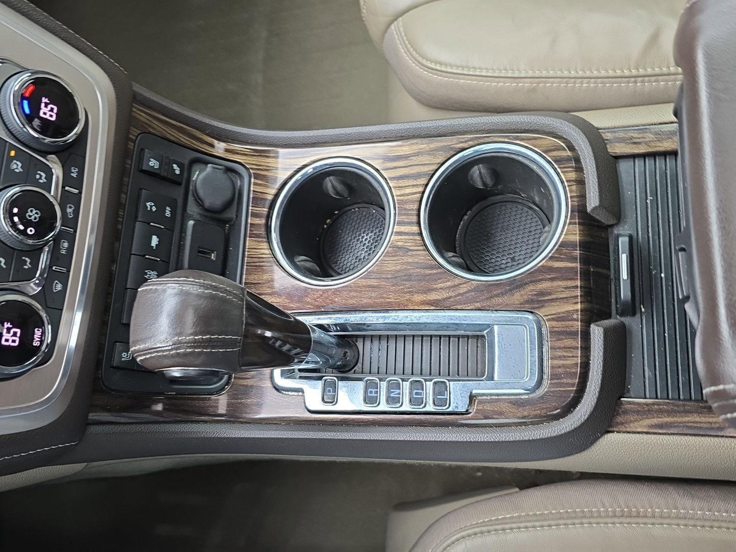 Used 2016 GMC Acadia Denali image 29