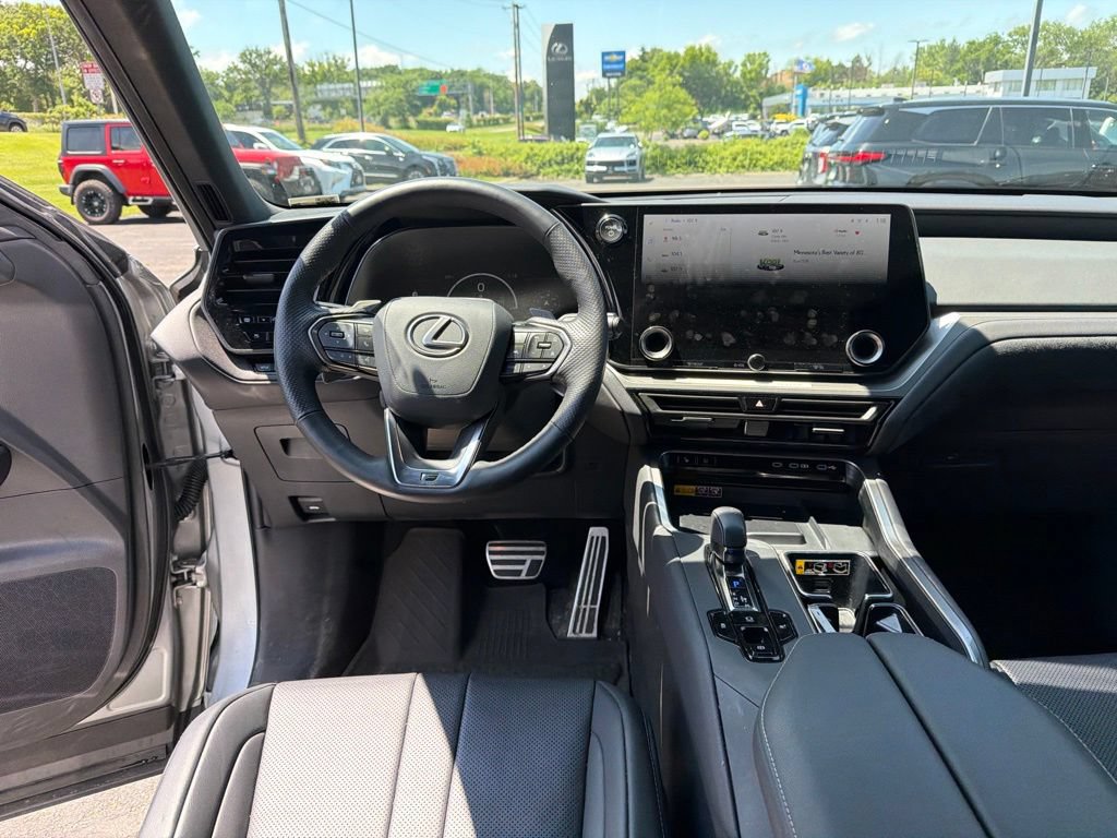 Used 2025 Lexus TX 500h AWD image 38