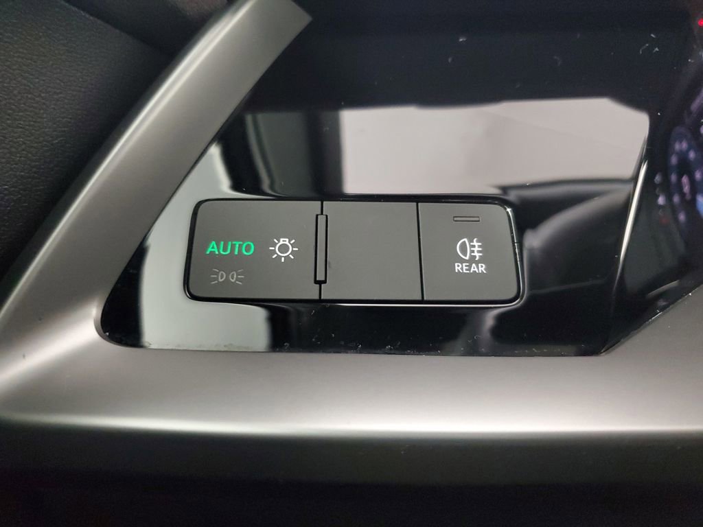 Used 2022 Audi A3 2.0T Premium image 34