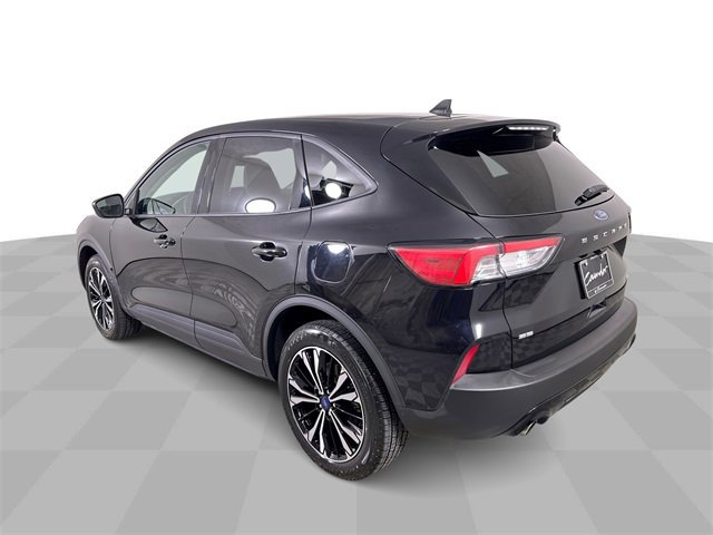 Used 2022 Ford Escape SE w/ SE Sport Appearance Package image 6