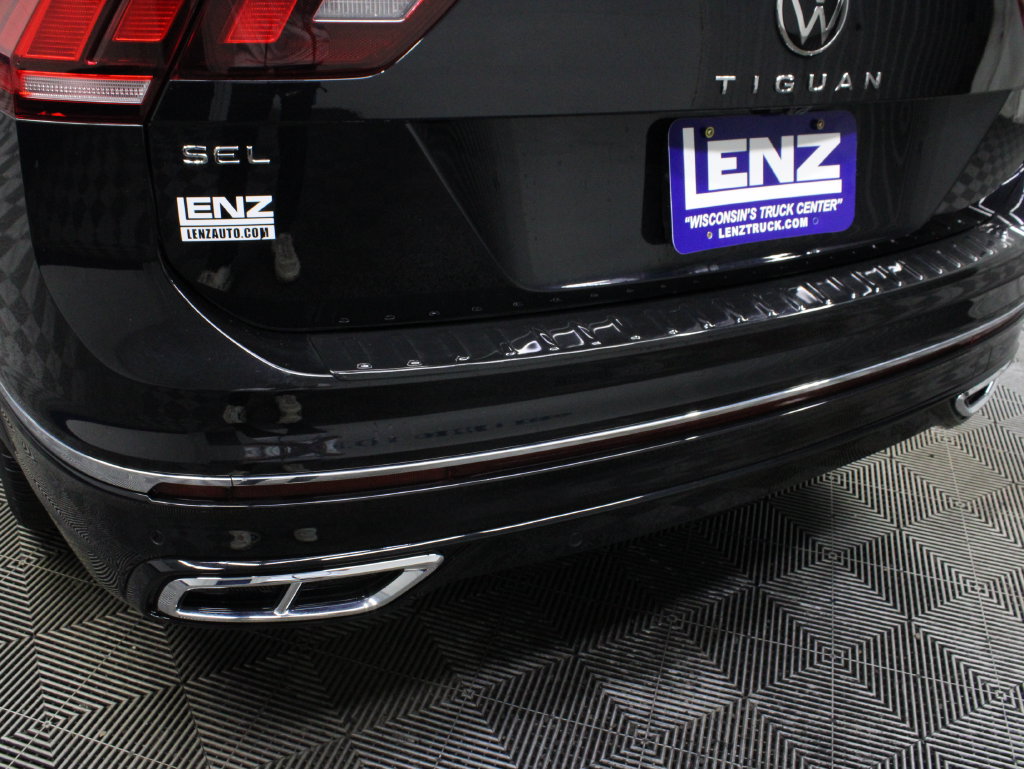 Used 2024 Volkswagen Tiguan SEL R-Line w/ MDO Package, Two-Row AWD/4WD image 44
