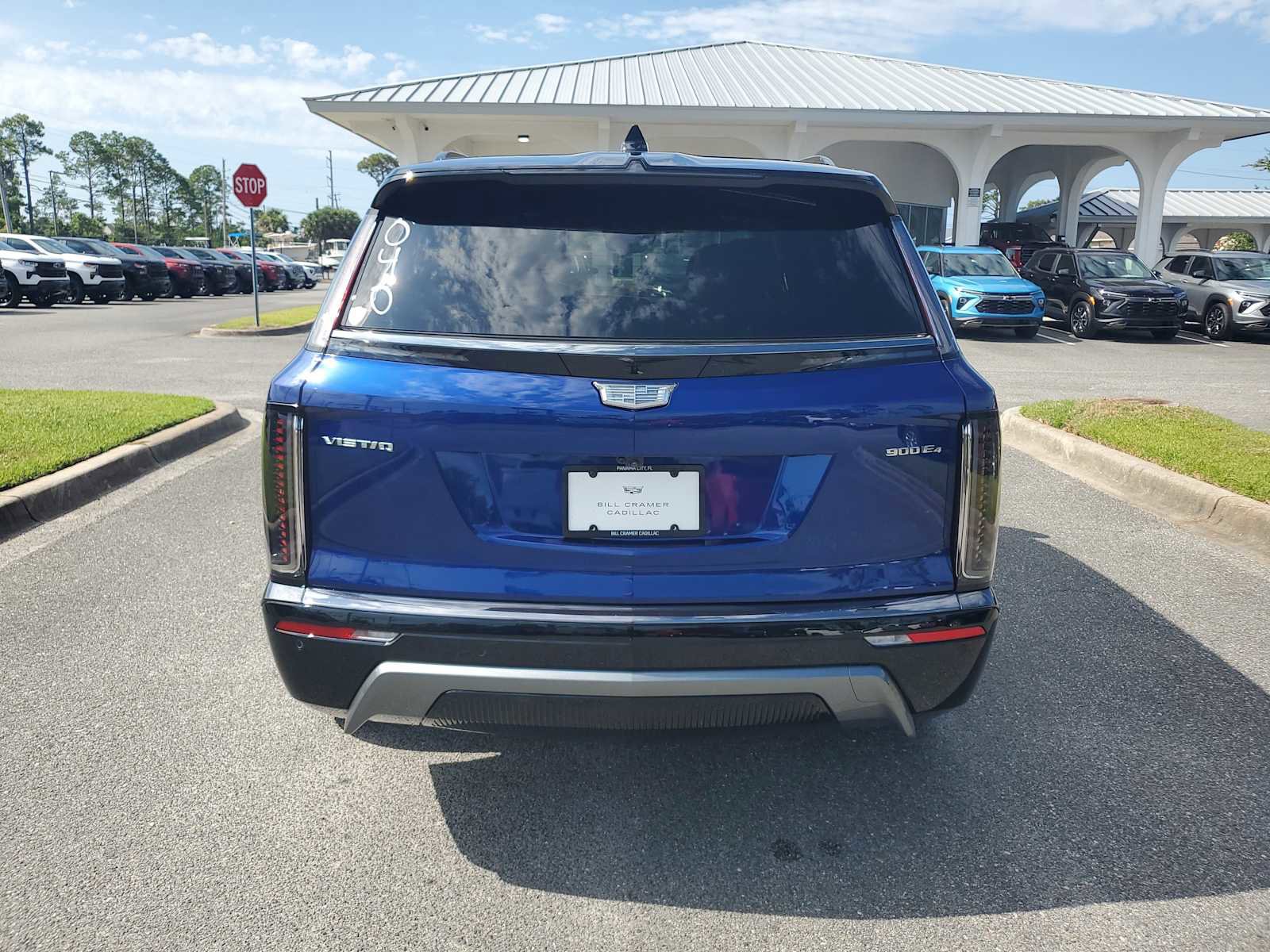 New 2026 Cadillac Vistiq Sport image 4