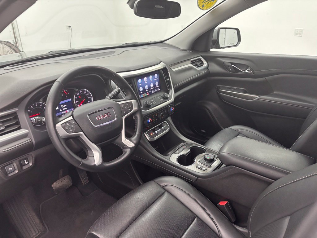 Used 2023 GMC Acadia SLT AWD/4WD image 19