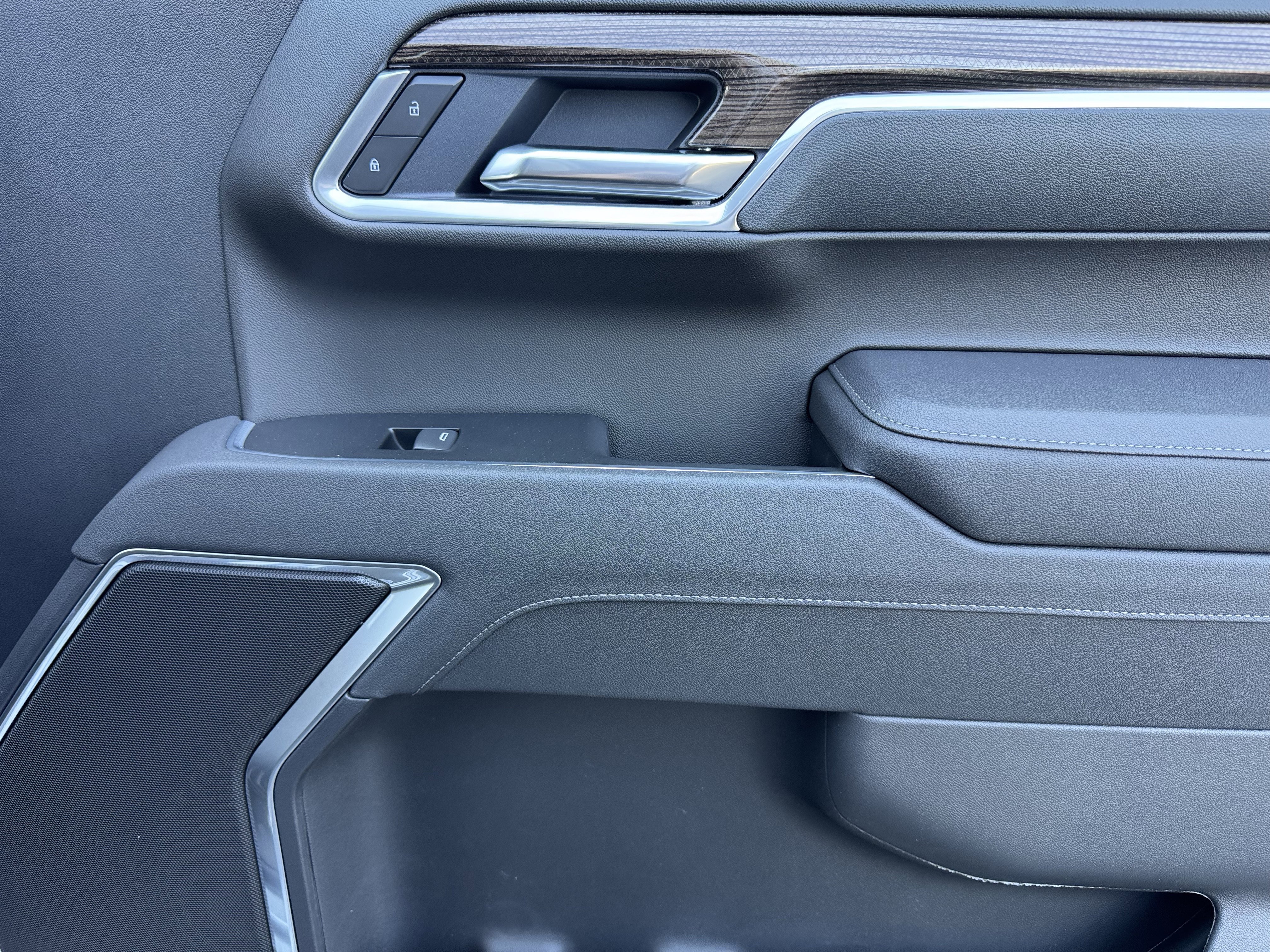 New 2026 Chevrolet Silverado 1500 LT w/ Z71 Off-Road Package image 25