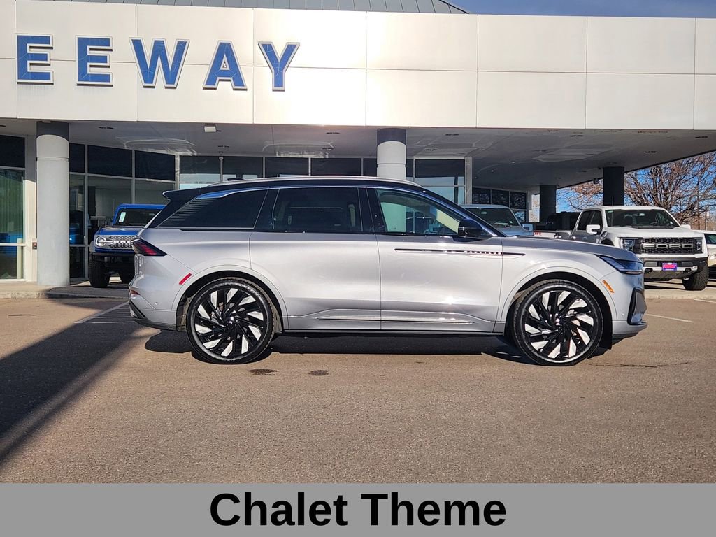 Used 2024 Lincoln Nautilus Black Label w/ Jet Appearance Package (87T) image 3