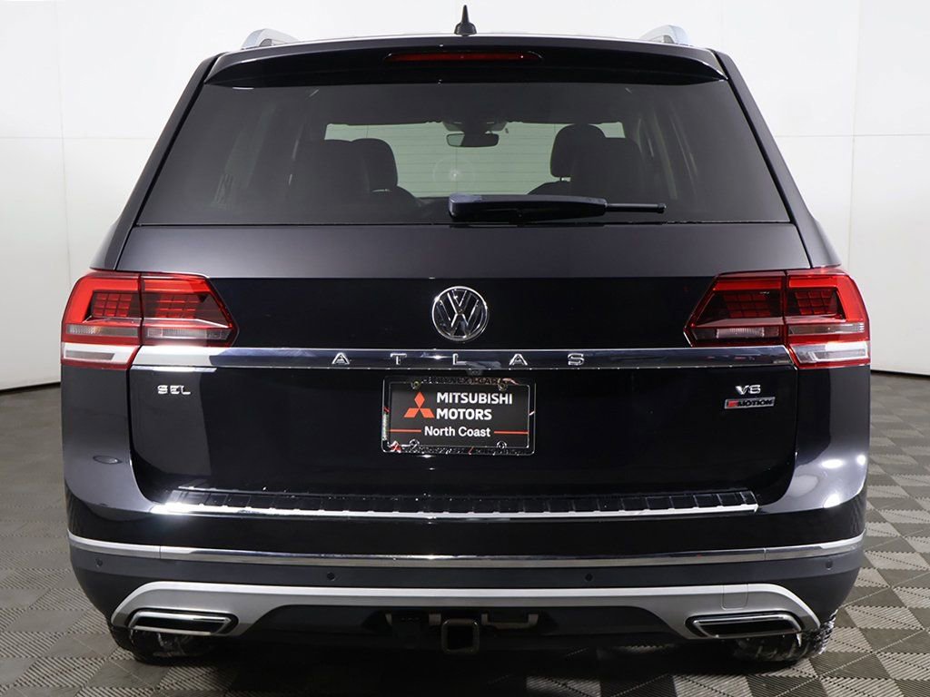 Used 2020 Volkswagen Atlas SEL R-Line image 18
