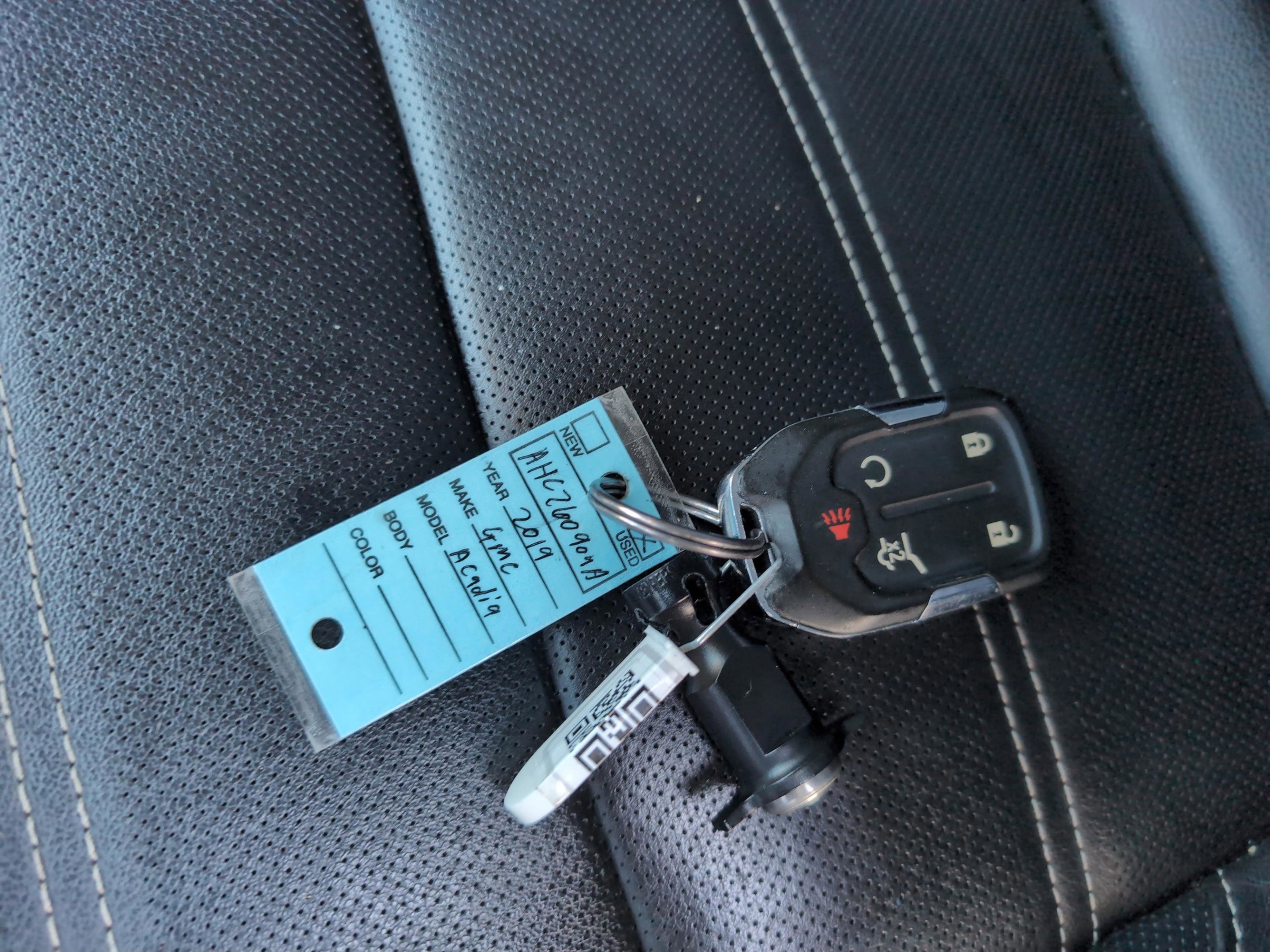 Used 2019 GMC Acadia Denali image 37