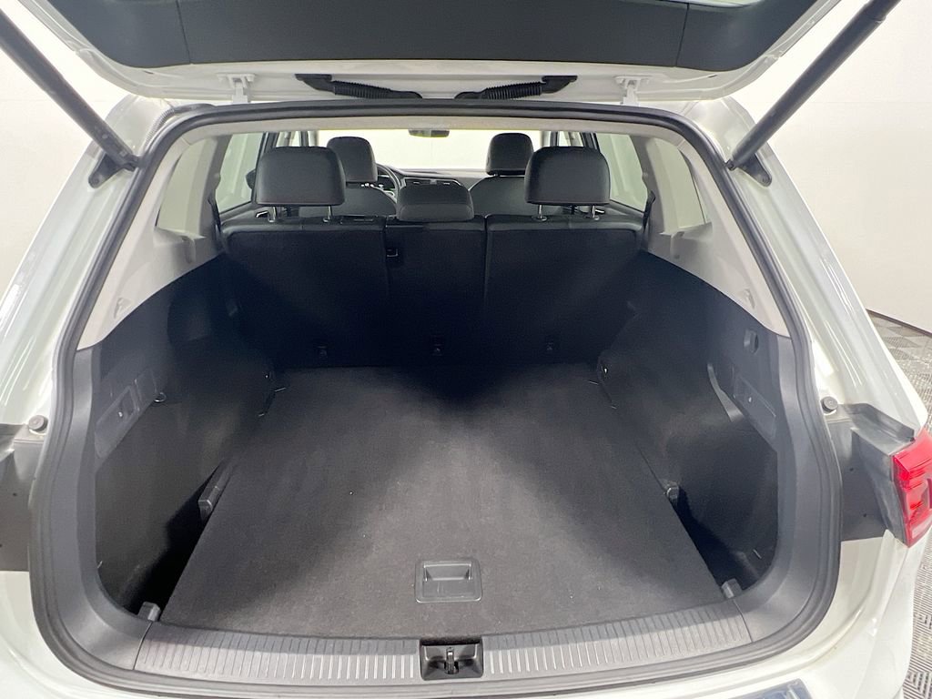 Used 2024 Volkswagen Tiguan Wolfsburg Edition image 25