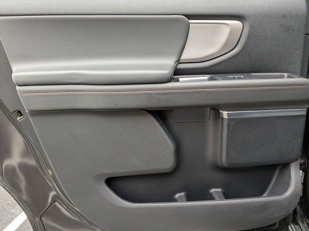 Used 2025 Ford Expedition Max Active image 27