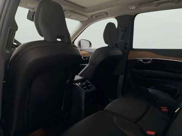 Used 2024 Volvo XC90 T8 Plus w/ Protection Package Premier AWD/4WD image 66