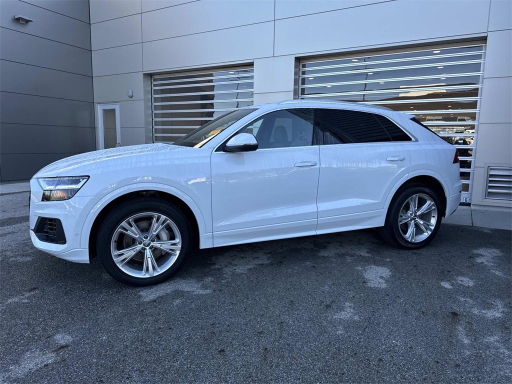 Used 2019 Audi Q8 Premium Plus w/ Premium Plus image 2