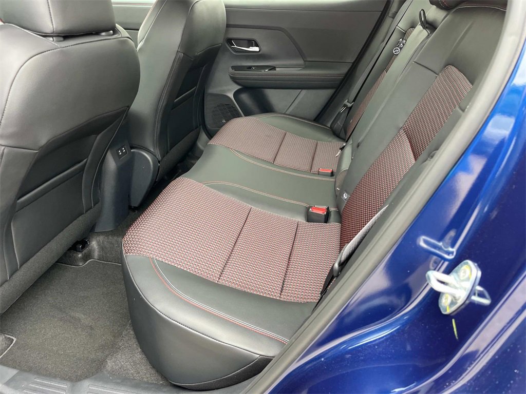 New 2025 Nissan Kicks SR image 18