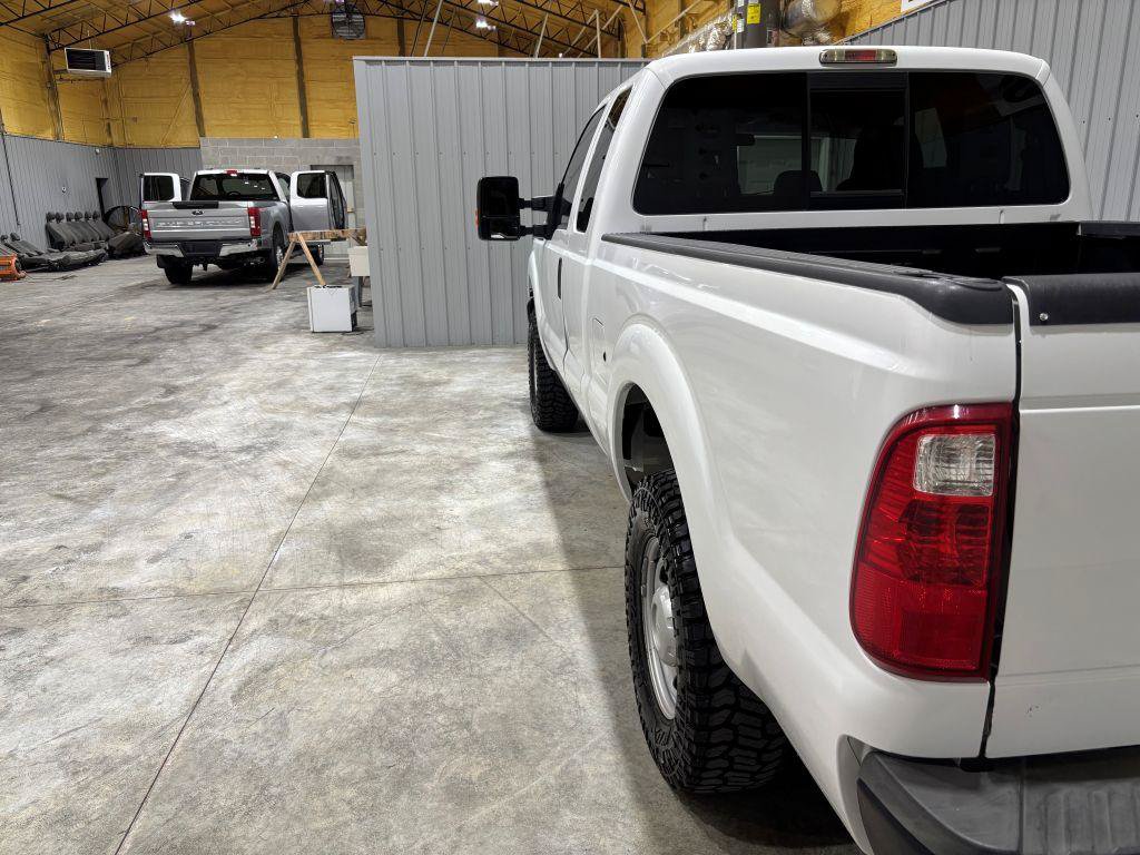 Used 2014 Ford F250 XL w/ Power Equipment Group AWD/4WD image 9