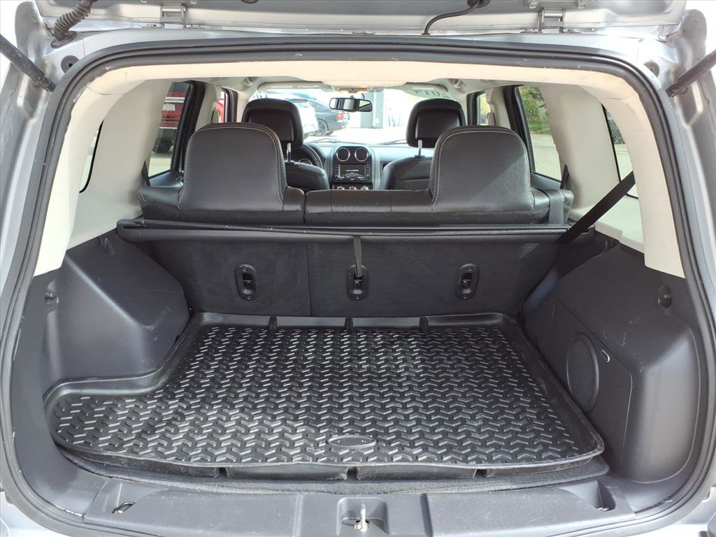 Used 2014 Jeep Patriot Limited w/ Sun/Sound Group image 14