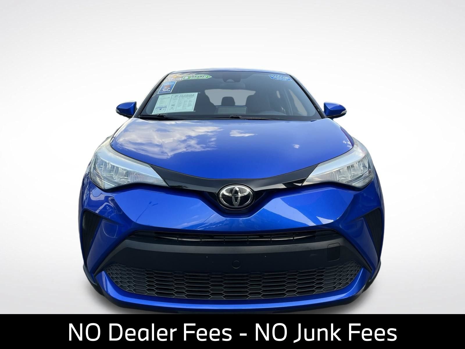 Used 2021 Toyota C-HR XLE FWD image 2