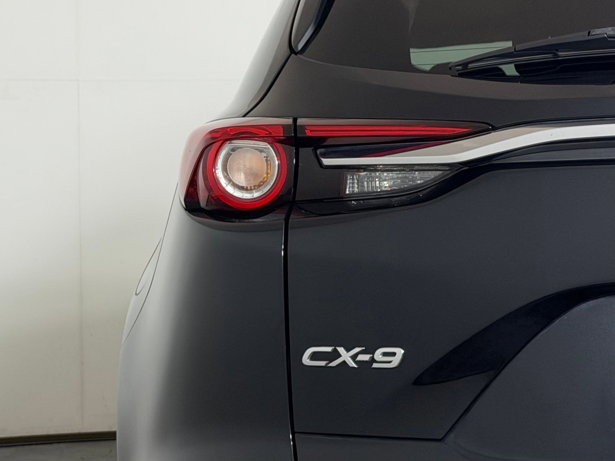 Used 2017 MAZDA CX-9 Sport FWD image 13