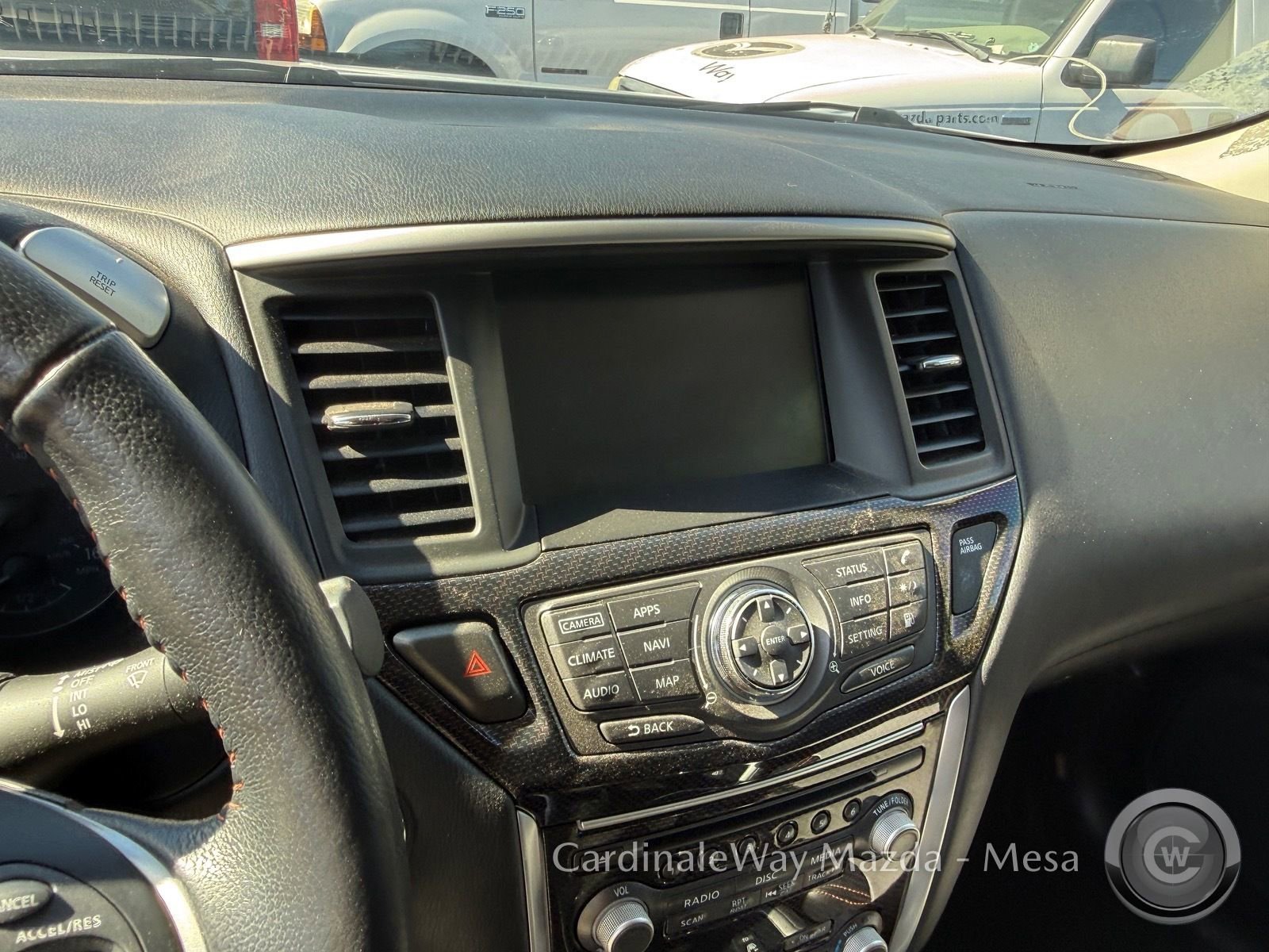 Used 2020 Nissan Pathfinder SL image 10
