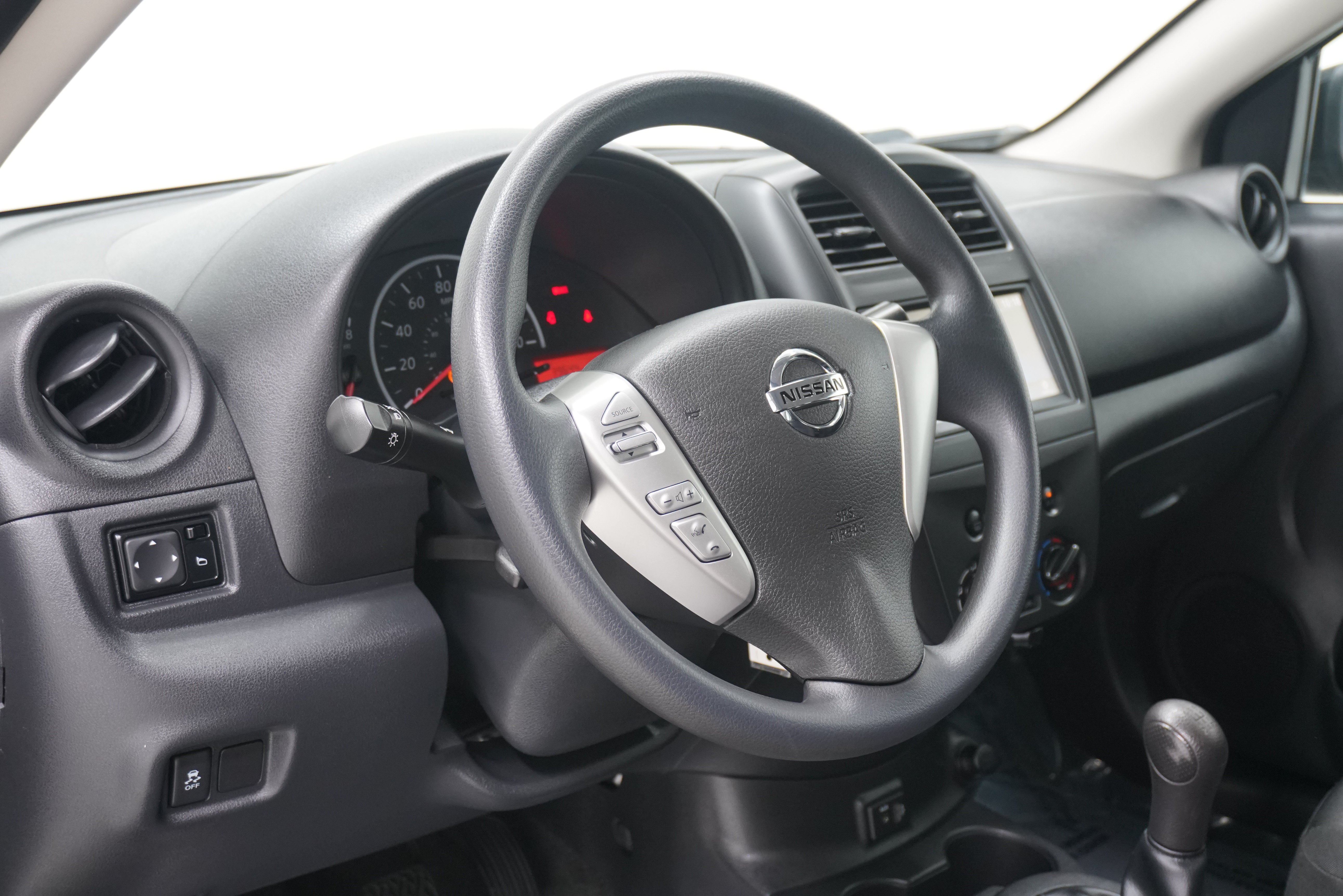 Used 2019 Nissan Versa S FWD image 10