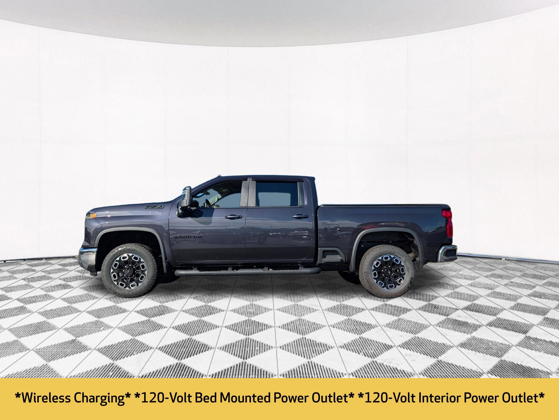 Used 2024 Chevrolet Silverado 2500 LT w/ Convenience Package AWD/4WD image 12