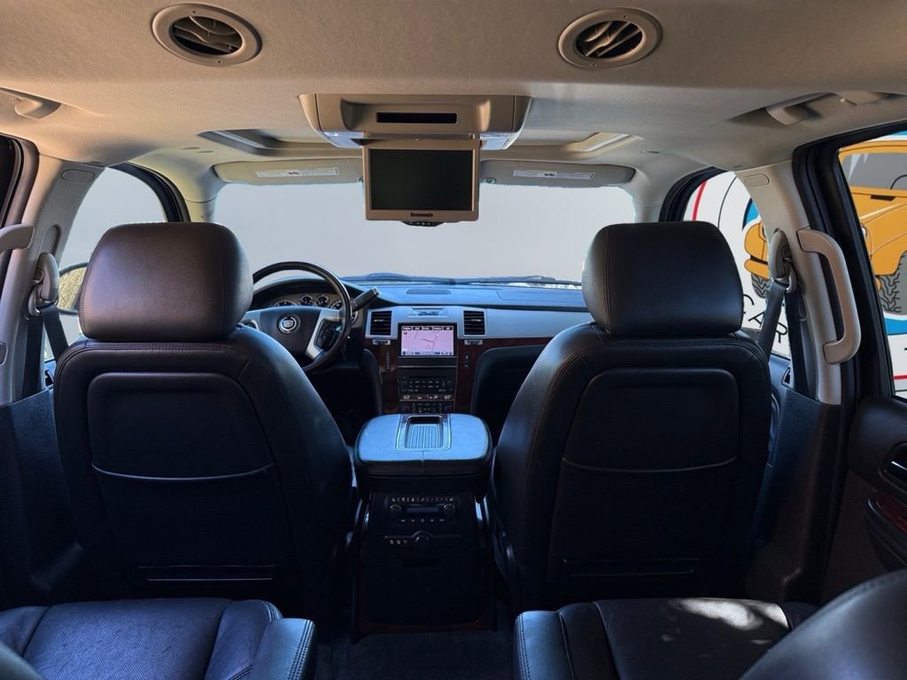 Used 2013 Cadillac Escalade Premium image 22