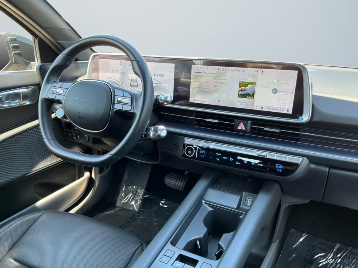 Used 2023 Hyundai Ioniq 6 SEL RWD image 14