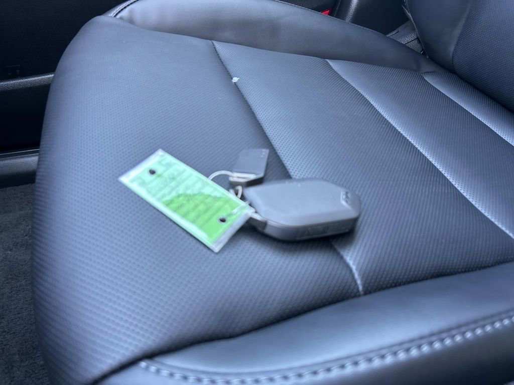 Certified 2025 Kia Telluride S image 36