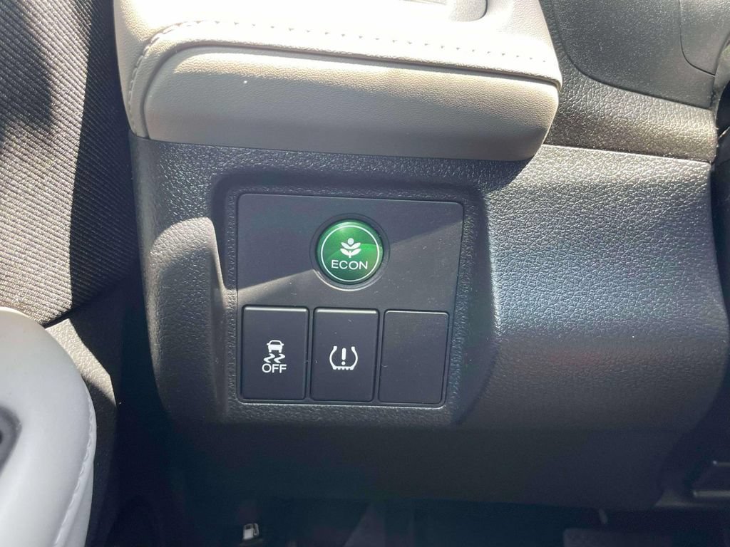 Certified 2021 Honda HR-V LX image 20