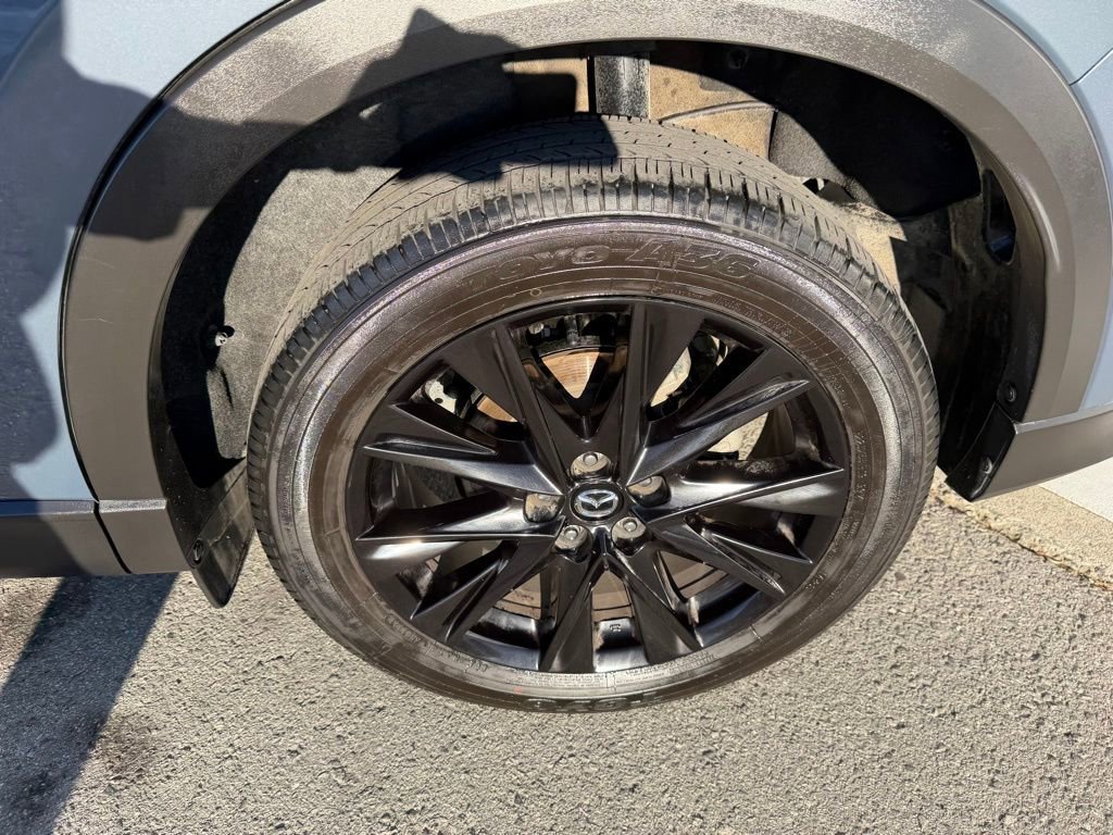 Used 2023 MAZDA CX-5 Carbon Edition image 13