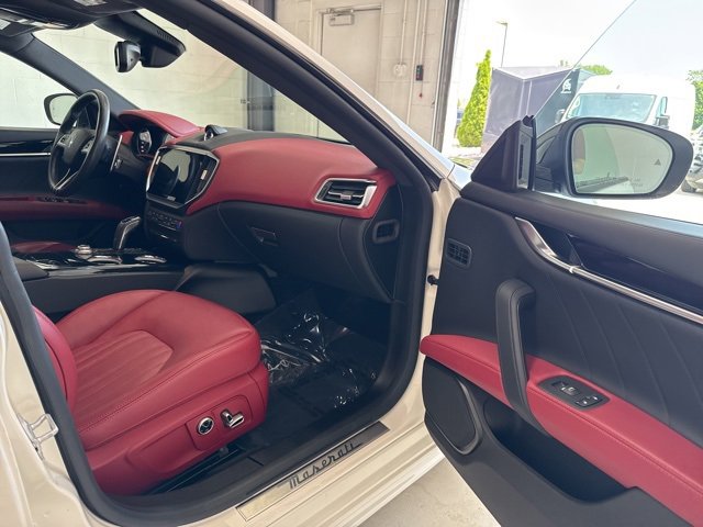 Used 2022 Maserati Ghibli Modena Q4 image 45