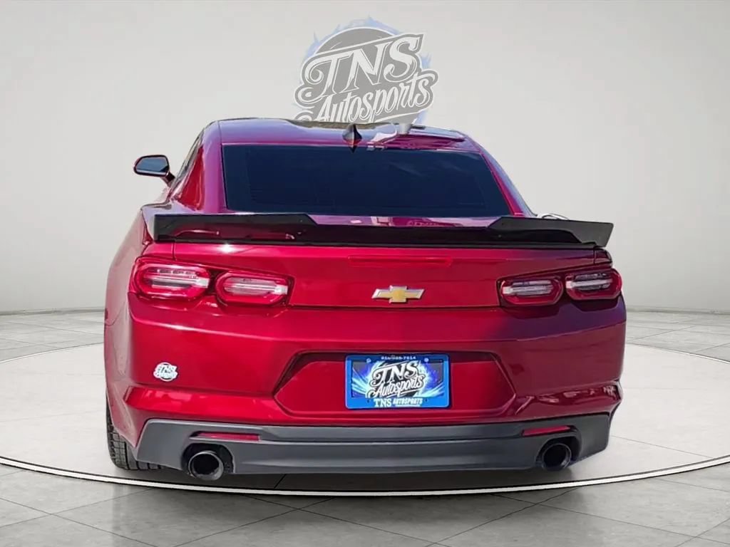 Used 2022 Chevrolet Camaro LT RWD image 4