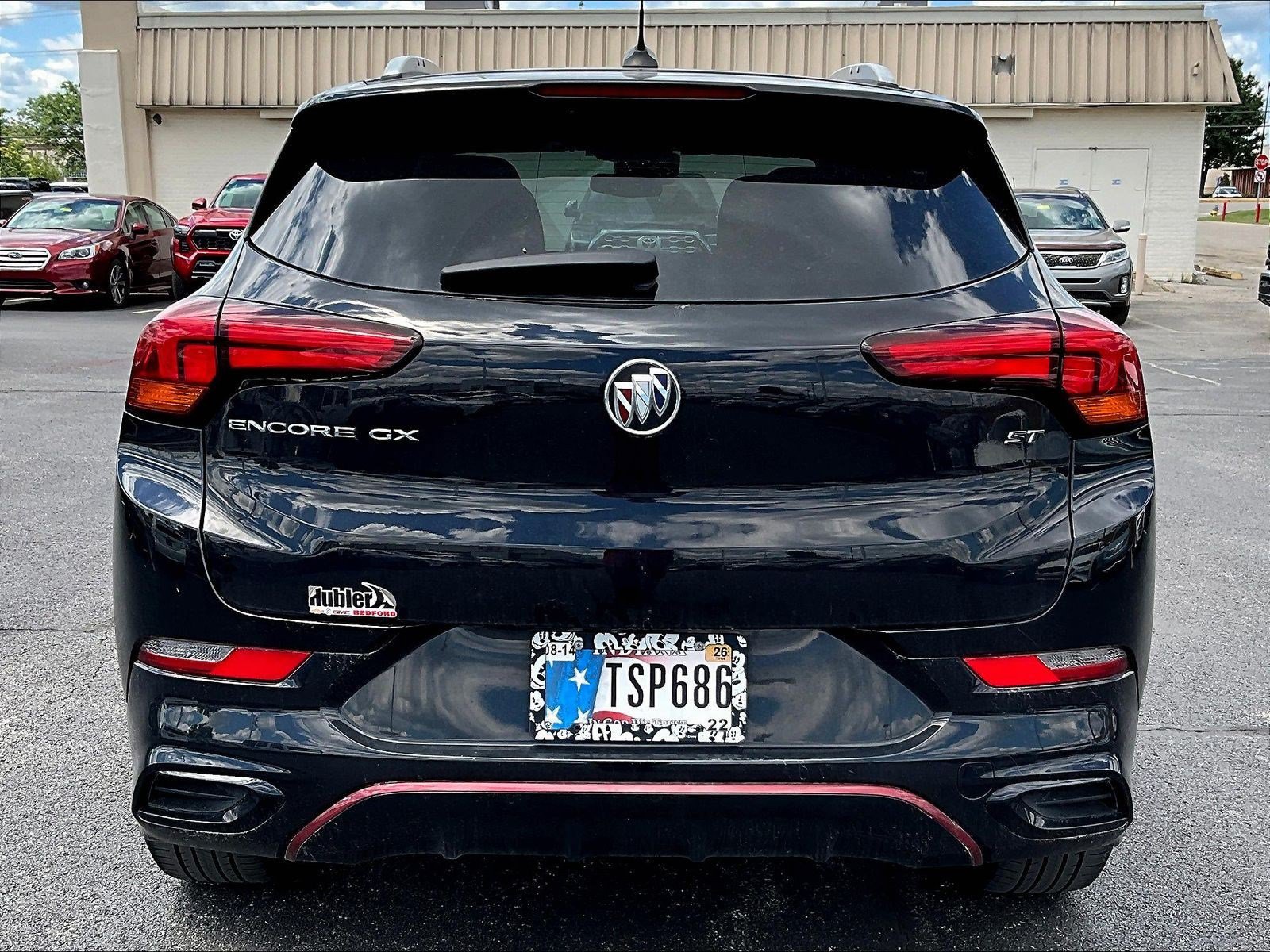 Used 2022 Buick Encore GX Preferred w/ Sport Touring Package FWD image 5