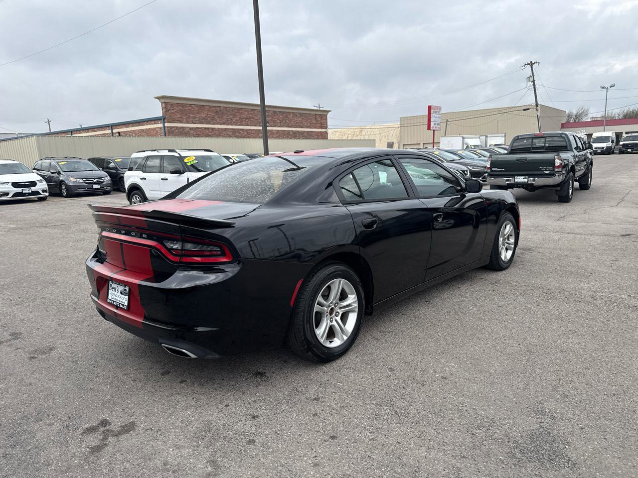 Used 2016 Dodge Charger SE w/ Popular Equipment Group RWD image 6