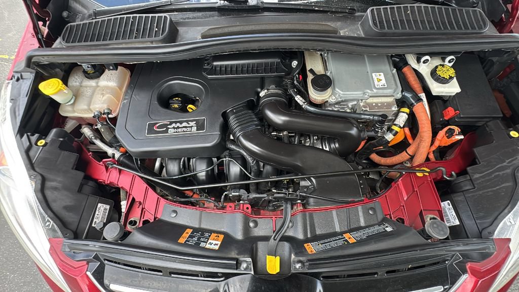 Used 2016 Ford C-MAX Energi SEL w/ Equipment Group 302A FWD image 26