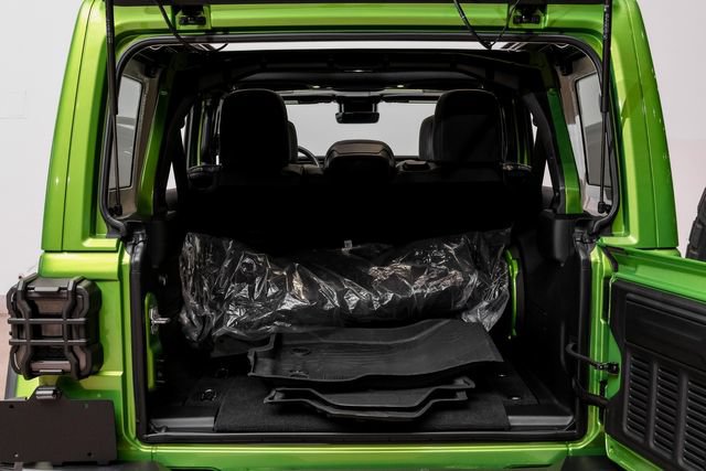 Used 2025 Jeep Wrangler Unlimited Rubicon 392 AWD/4WD image 40