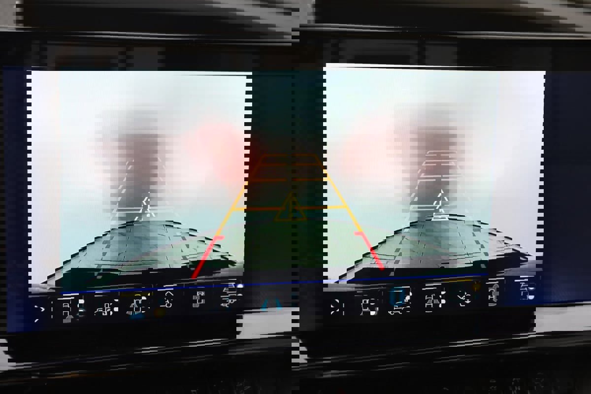 Used 2025 Chevrolet Silverado 2500 ZR2 image 10