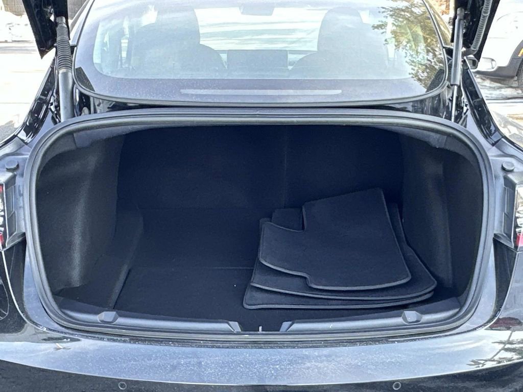 Used 2022 Tesla Model 3 Performance image 25