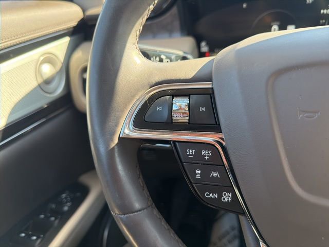 Used 2023 Lincoln Nautilus Reserve w/ Equipment Group 202A image 25