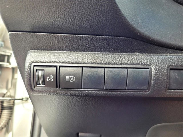Used 2020 Toyota Corolla SE image 19