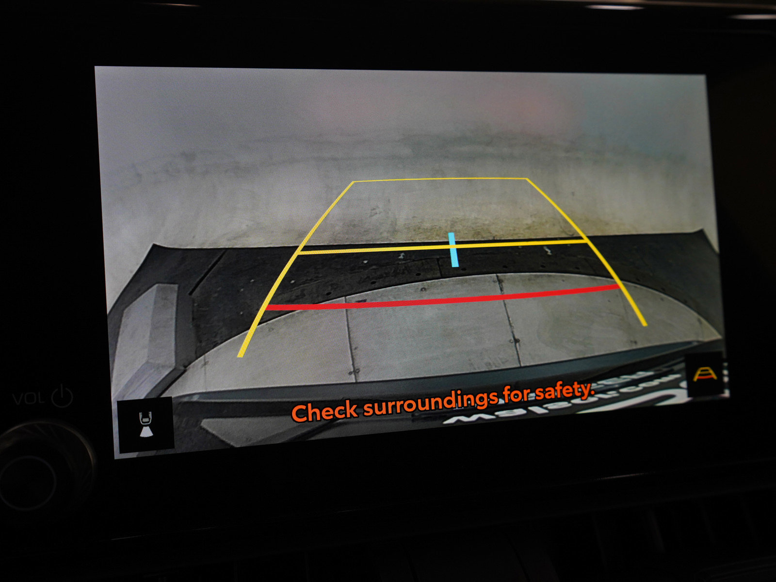 Used 2025 Toyota RAV4 LE AWD/4WD image 27