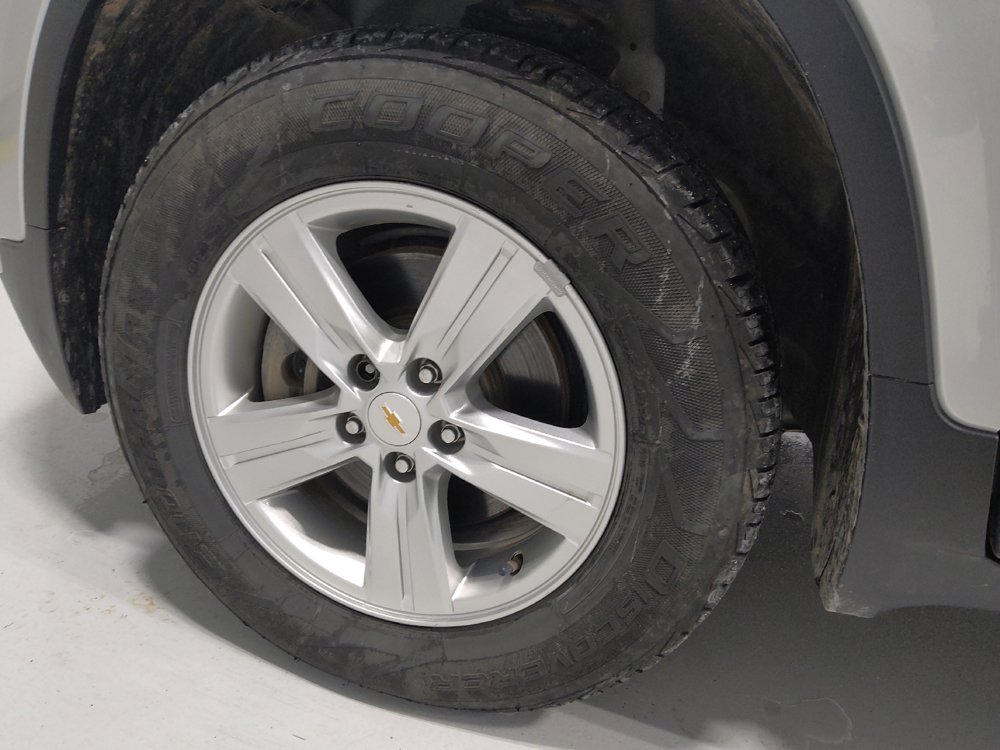 Used 2021 Chevrolet Trax LS w/ Tint and Cruise Package image 31