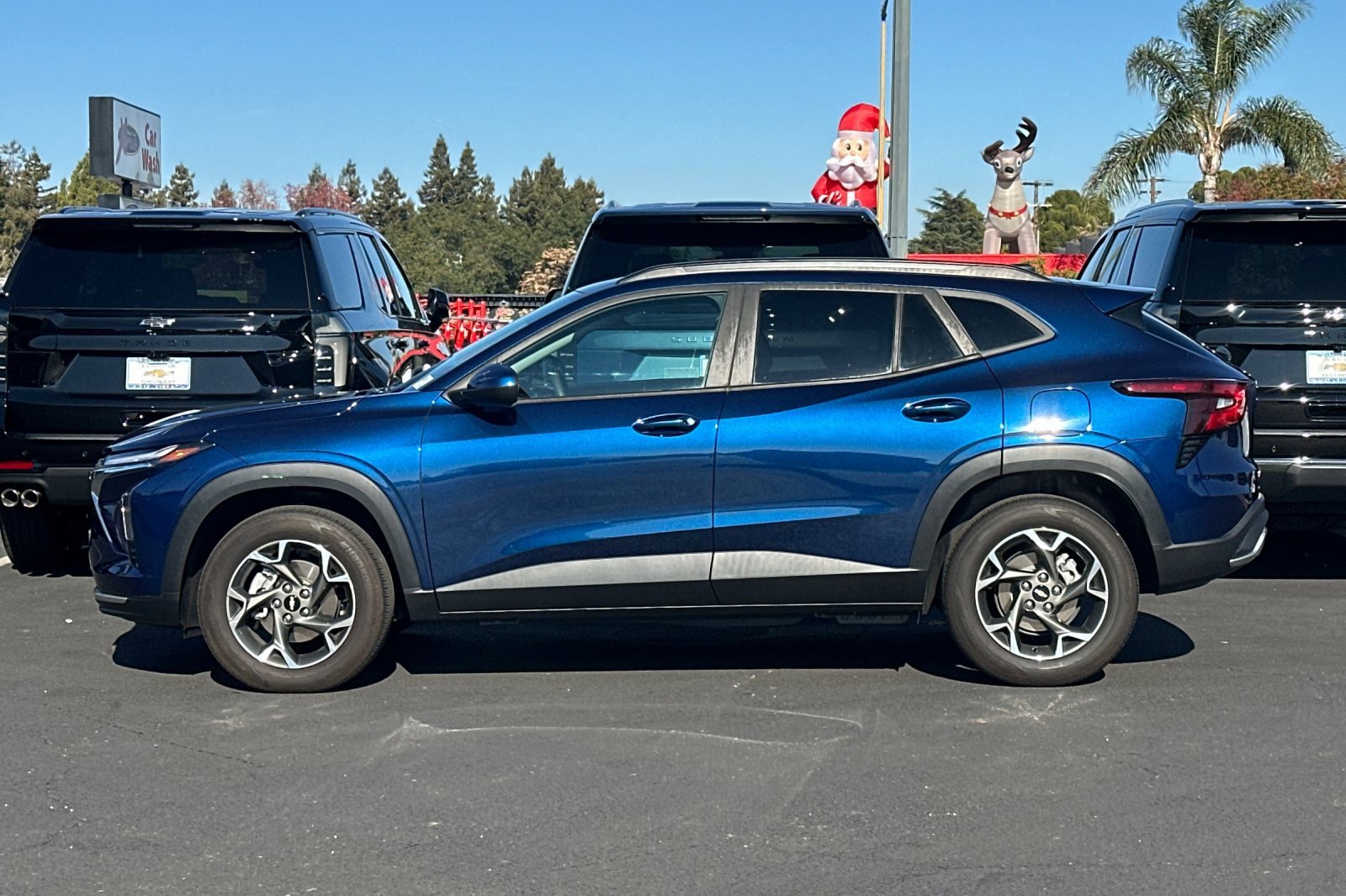 Used 2024 Chevrolet Trax LT image 8