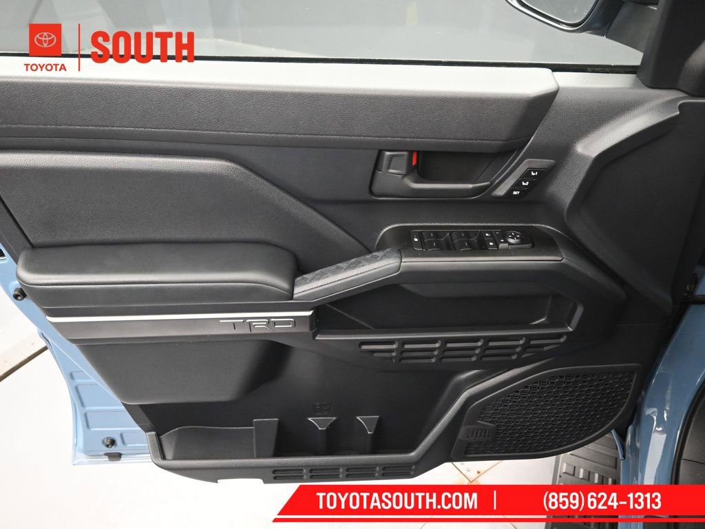 Used 2025 Toyota 4Runner TRD Off-Road Premium image 27