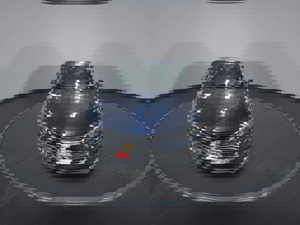 Used 2018 Chevrolet Malibu LT image 3