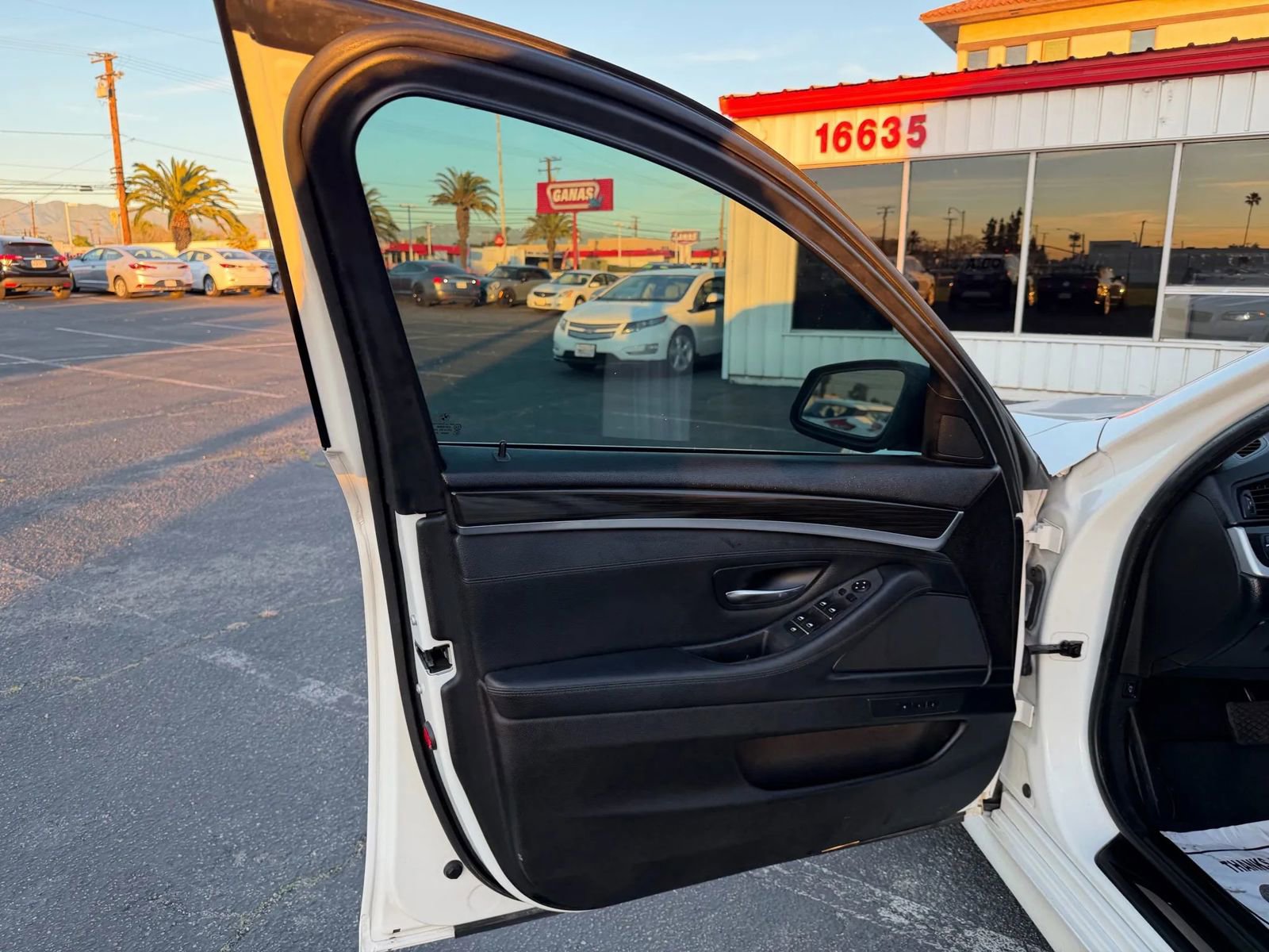 Used 2013 BMW 528i Sedan image 14